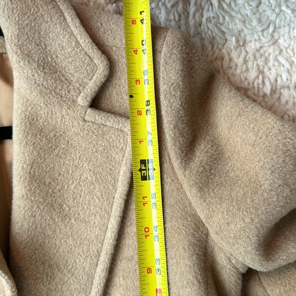 Vintage Camel Coat - Picture 6 of 6